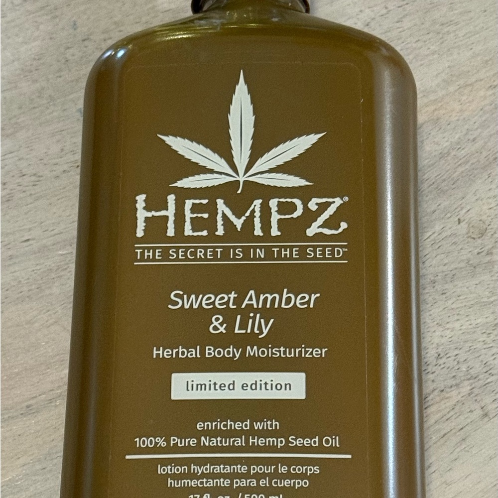 Hempz Limited Edition Sweet Amber & Lily Moisturizer